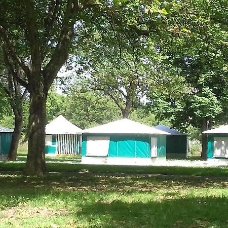 Aire-sur-lʼAdour Camping Les Ombrages De L'Adour酒店 外观 照片